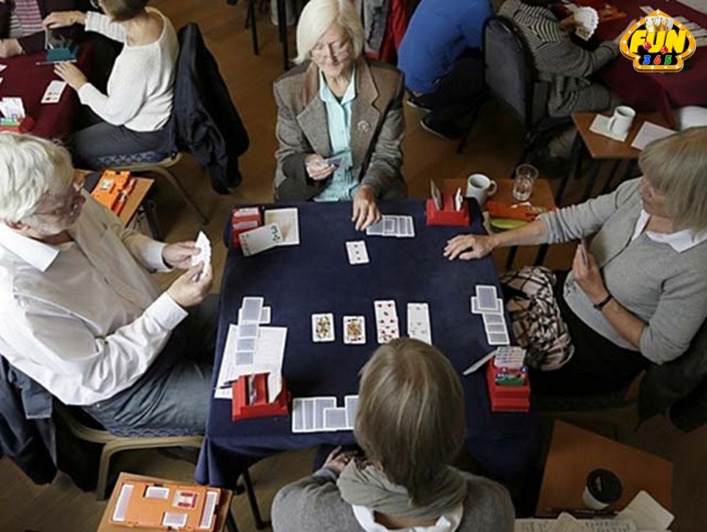 Tâm lý chiến với game bài truyền thống